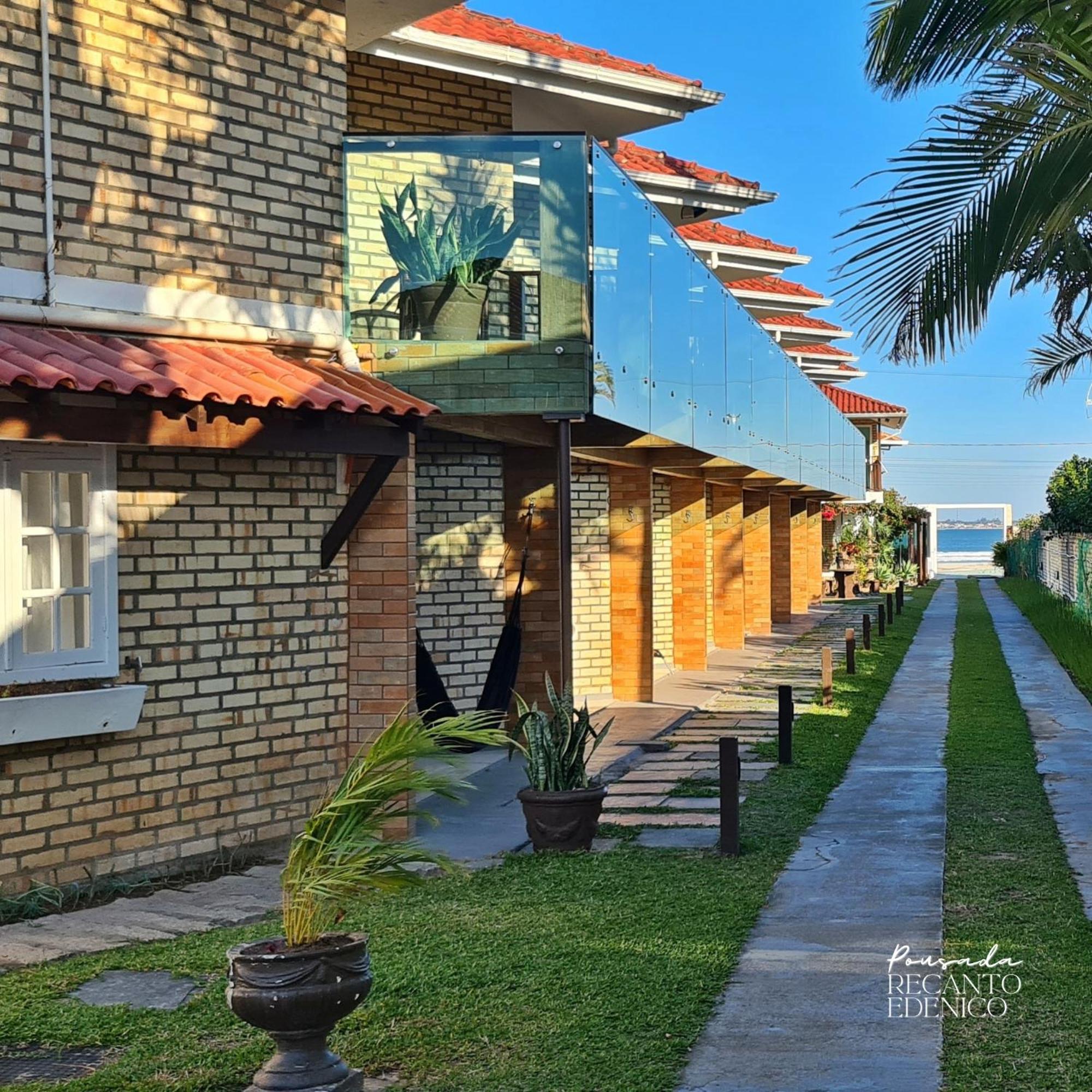 Pousada Recanto Edenico - A Beira Mar Da Praia Ponta Do Papagaio, Palhoca Sc Exterior photo